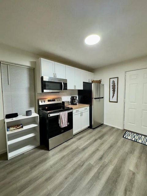 Tiny photo for 789 Elizabeth Avenue, Columbus, OH 43227 (MLS # 225039528)