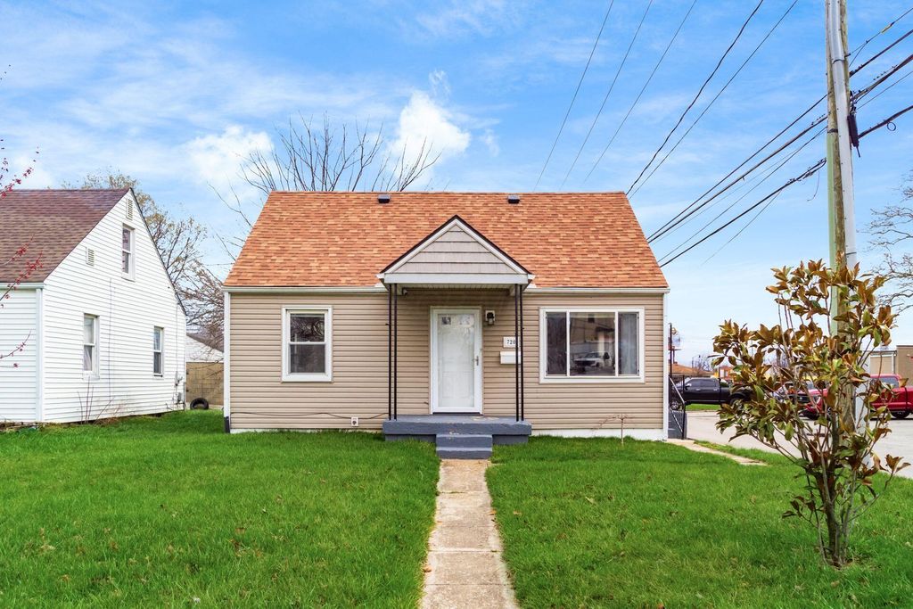 Photo of 720 S Hampton Road, Columbus, OH 43213 (MLS # 226014394)