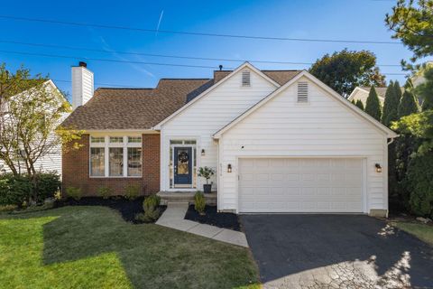 Photo of 4774 Bosk Drive, New Albany, OH 43054 (MLS # 225033741)