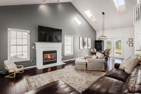 Tiny photo for 4774 Bosk Drive, New Albany, OH 43054 (MLS # 225033741)