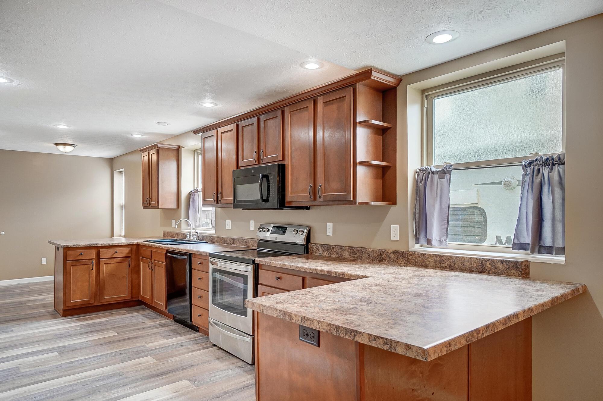 510 Boyce Street, Urbana, Ohio image 8