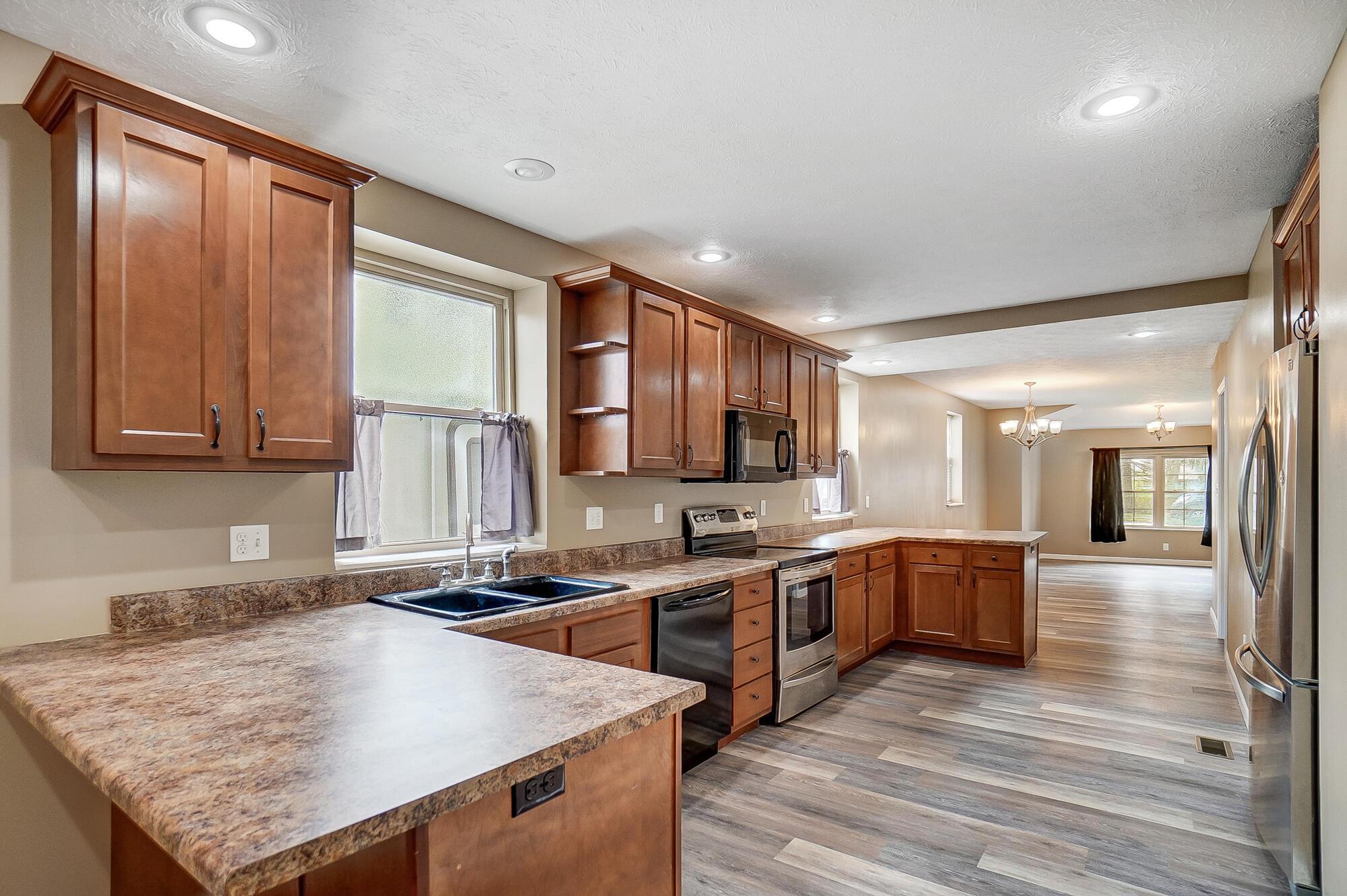 510 Boyce Street, Urbana, Ohio image 9