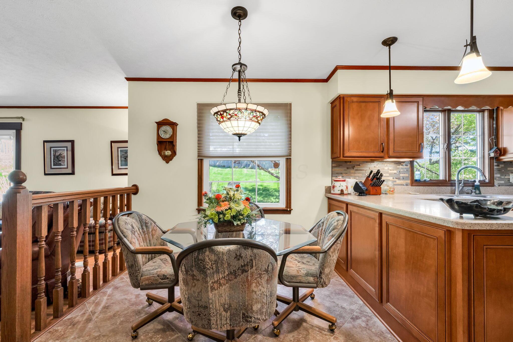 1250 Canteberry Lane, Mansfield, Ohio image 25