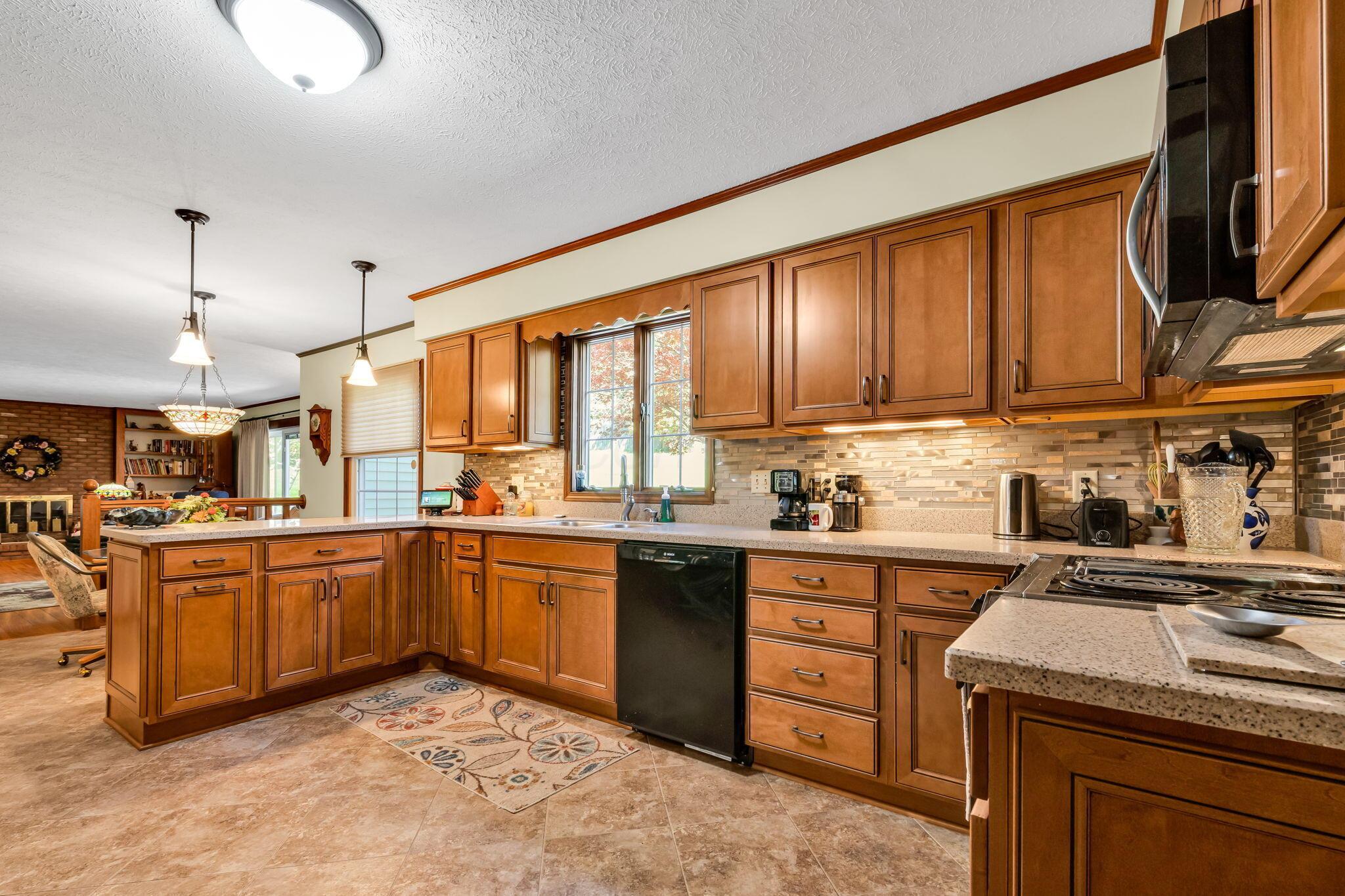 1250 Canteberry Lane, Mansfield, Ohio image 20