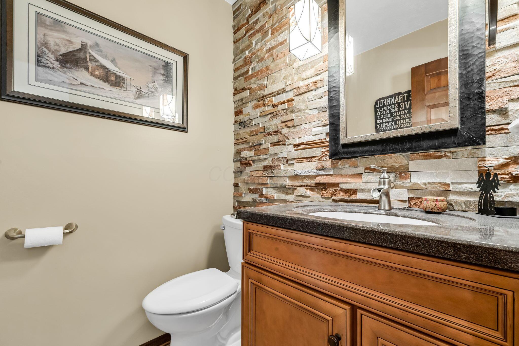 1250 Canteberry Lane, Mansfield, Ohio image 32