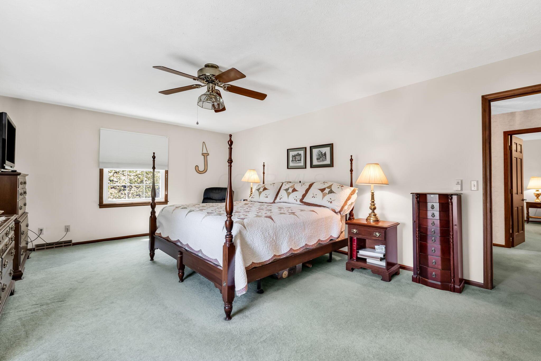 1250 Canteberry Lane, Mansfield, Ohio image 38