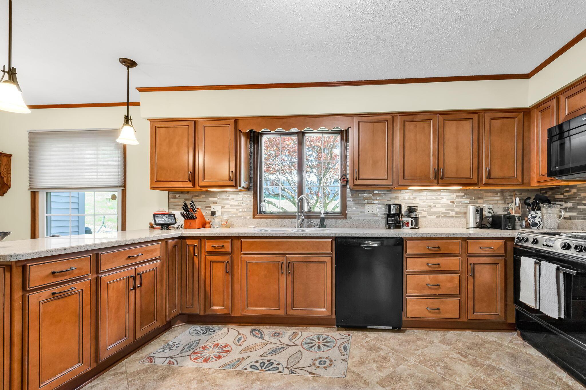 1250 Canteberry Lane, Mansfield, Ohio image 21