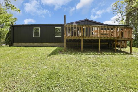 Homes For Sale - 18682 Griffith Road<br/> Logan, OH 43138