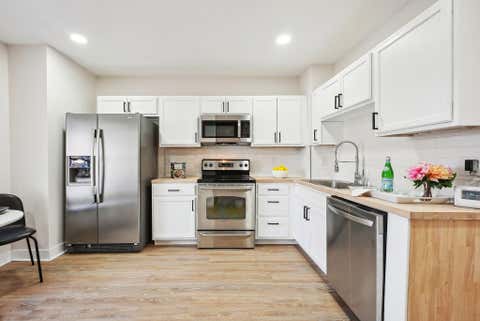 Photo for 1649 Arlington Avenue