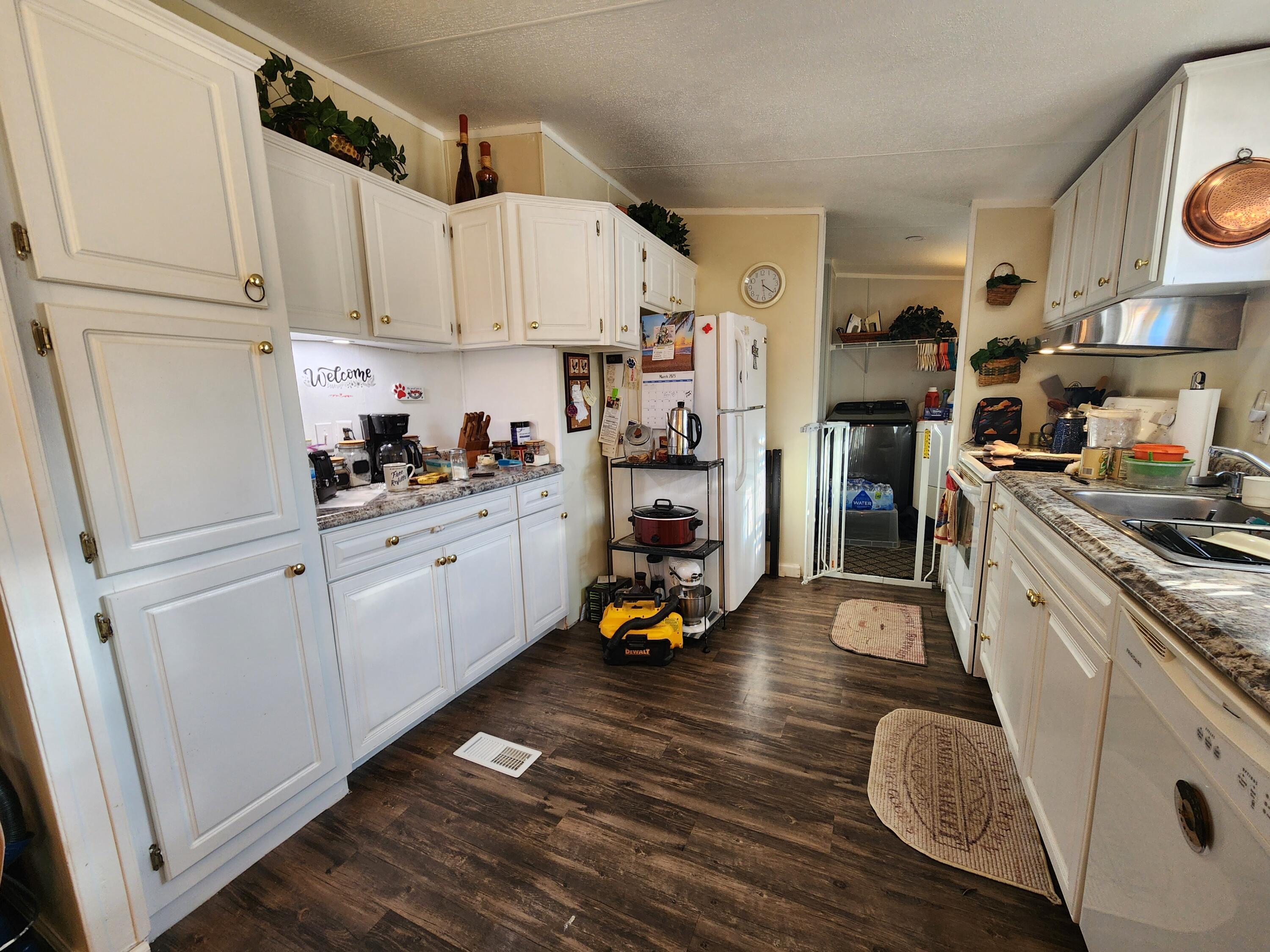 13231 Pine Road, Thornville, Ohio image 3