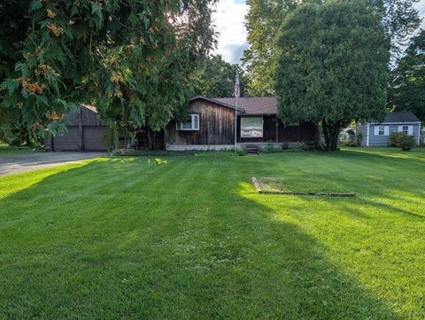 Photo of 2657 East Drive, Marion, OH 43302 (MLS # 226035609)