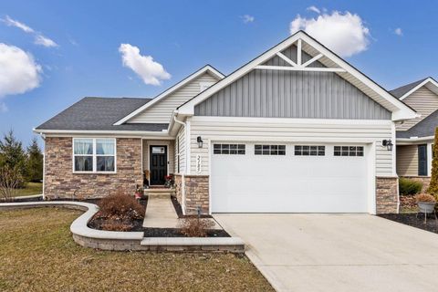 Photo of 2185 Mcclouds Square, Marysville, OH 43040 (MLS # 226004596)