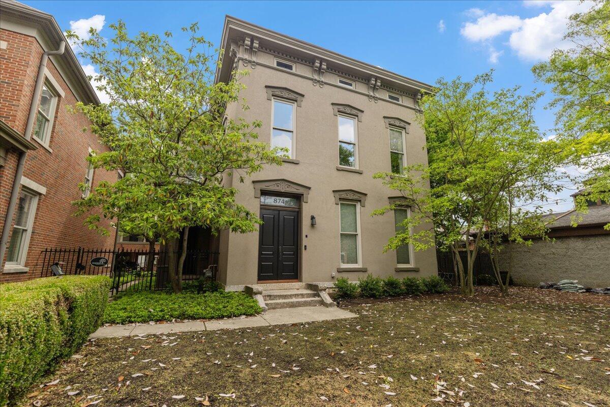 Columbus, Ohio 43206, United States, 2 Bedrooms Bedrooms, ,3 BathroomsBathrooms,Residential,Coming Soon,146512