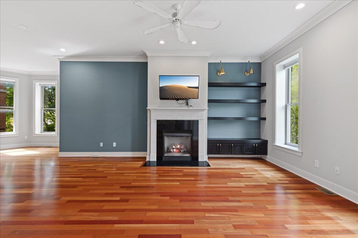 Columbus, Ohio 43206, United States, 2 Bedrooms Bedrooms, ,3 BathroomsBathrooms,Residential,Coming Soon,146512