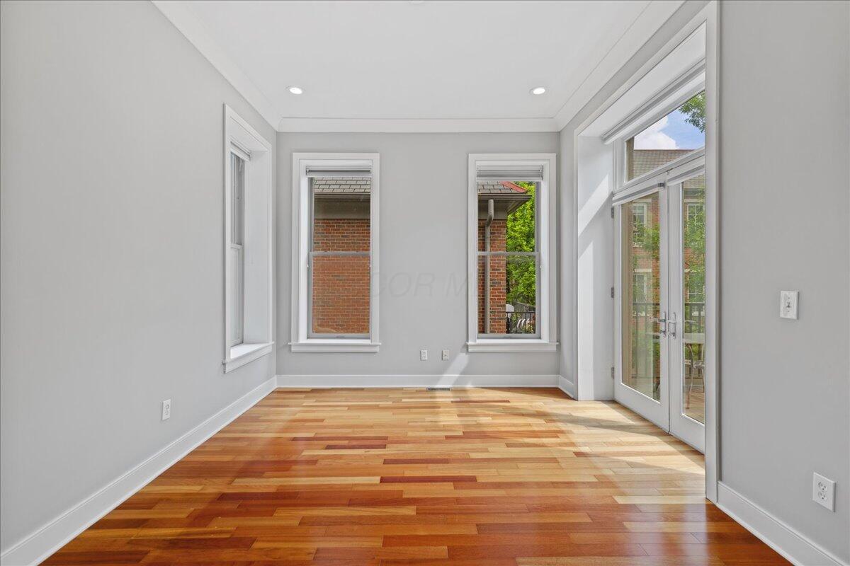 Columbus, Ohio 43206, United States, 2 Bedrooms Bedrooms, ,3 BathroomsBathrooms,Residential,Coming Soon,146512