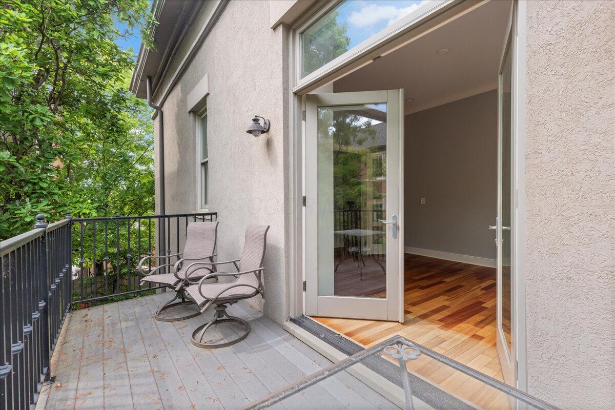 Columbus, Ohio 43206, United States, 2 Bedrooms Bedrooms, ,3 BathroomsBathrooms,Residential,Coming Soon,146512