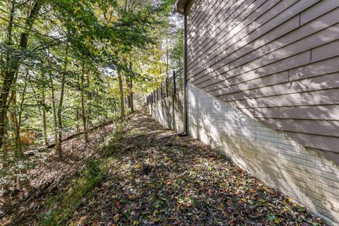 Tiny photo for 256 Pinehurst Drive, Granville, OH 43023 (MLS # 225040247)