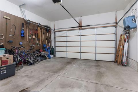 Tiny photo for 256 Pinehurst Drive, Granville, OH 43023 (MLS # 225040247)