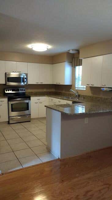 Tiny photo for 18 W Russell Street, Columbus, OH 43215 (MLS # 226021857)