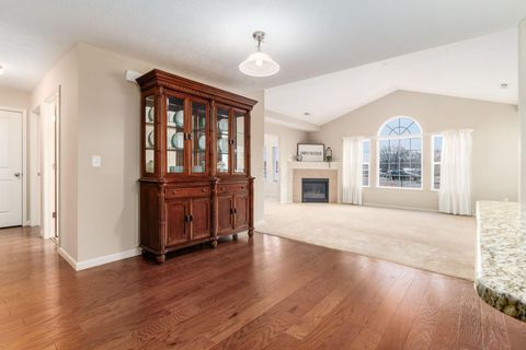 Tiny photo for 937 Governors Circle, Lancaster, OH 43130 (MLS # 225044877)