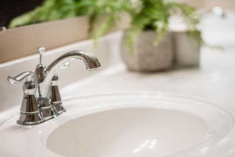 Tiny photo for 937 Governors Circle, Lancaster, OH 43130 (MLS # 225044877)