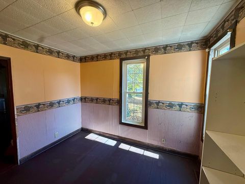 Tiny photo for 407 Ridgewood Avenue, Mount Vernon, OH 43050 (MLS # 225041081)