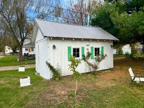 Tiny photo for 407 Ridgewood Avenue, Mount Vernon, OH 43050 (MLS # 225041081)