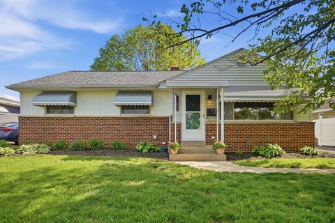 Photo of 2691 Kenny Lane, Grove City, OH 43123 (MLS # 226014286)