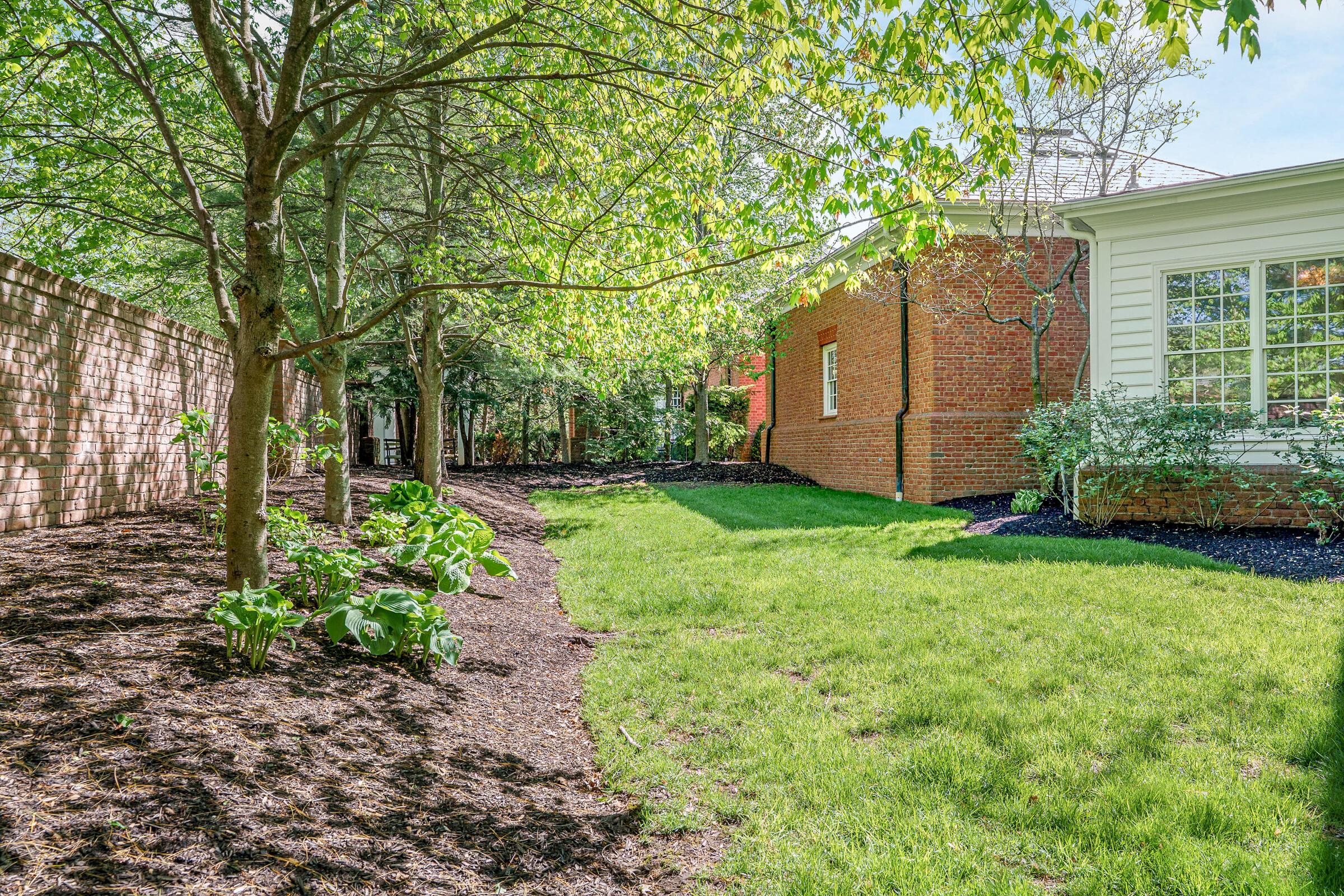 6940 Clivdon Mews, New Albany, Ohio image 12