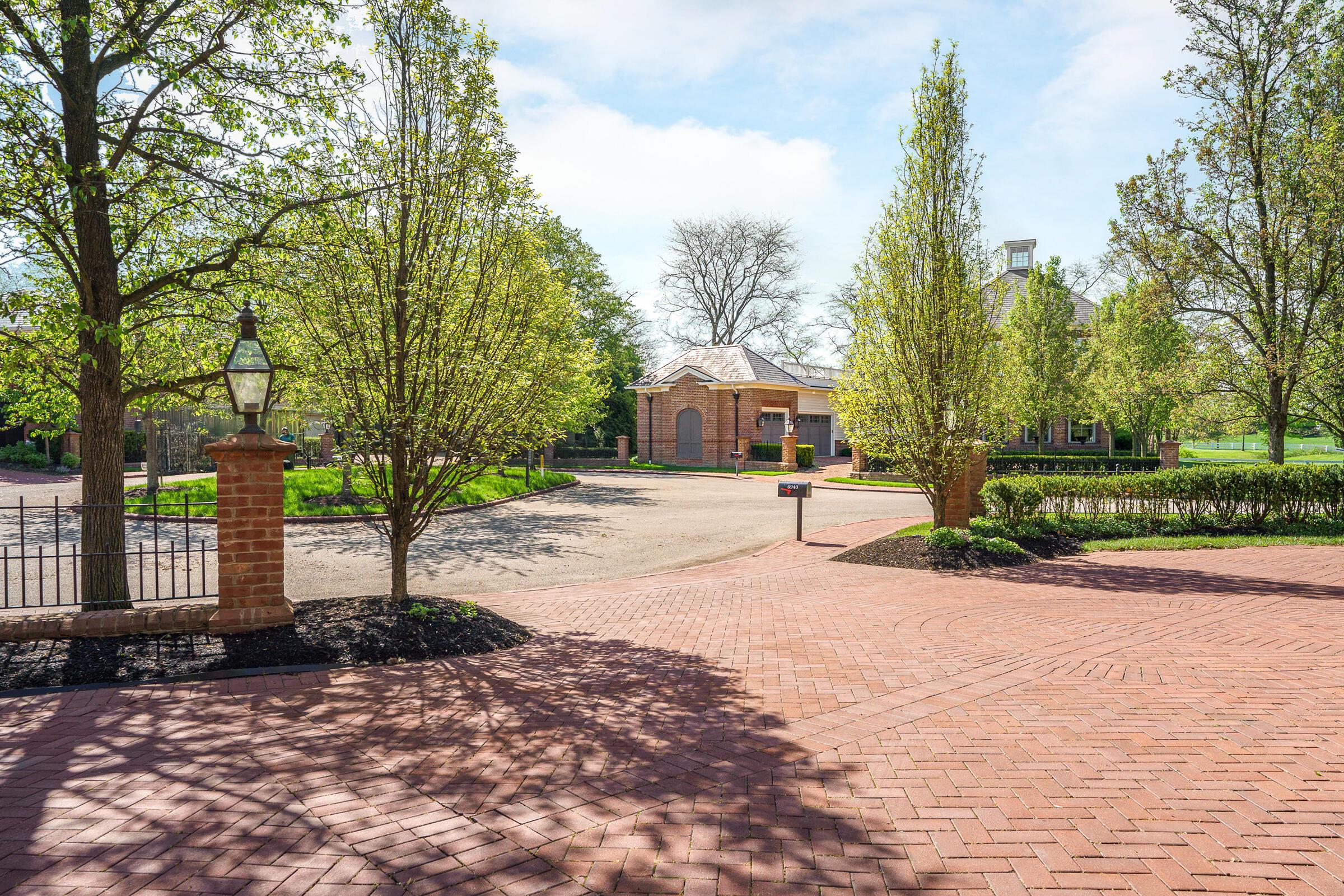 6940 Clivdon Mews, New Albany, Ohio image 6