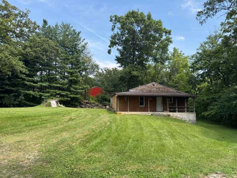 Photo of 5638 Bellview Drive, Grove City, OH 43123 (MLS # 226028658)