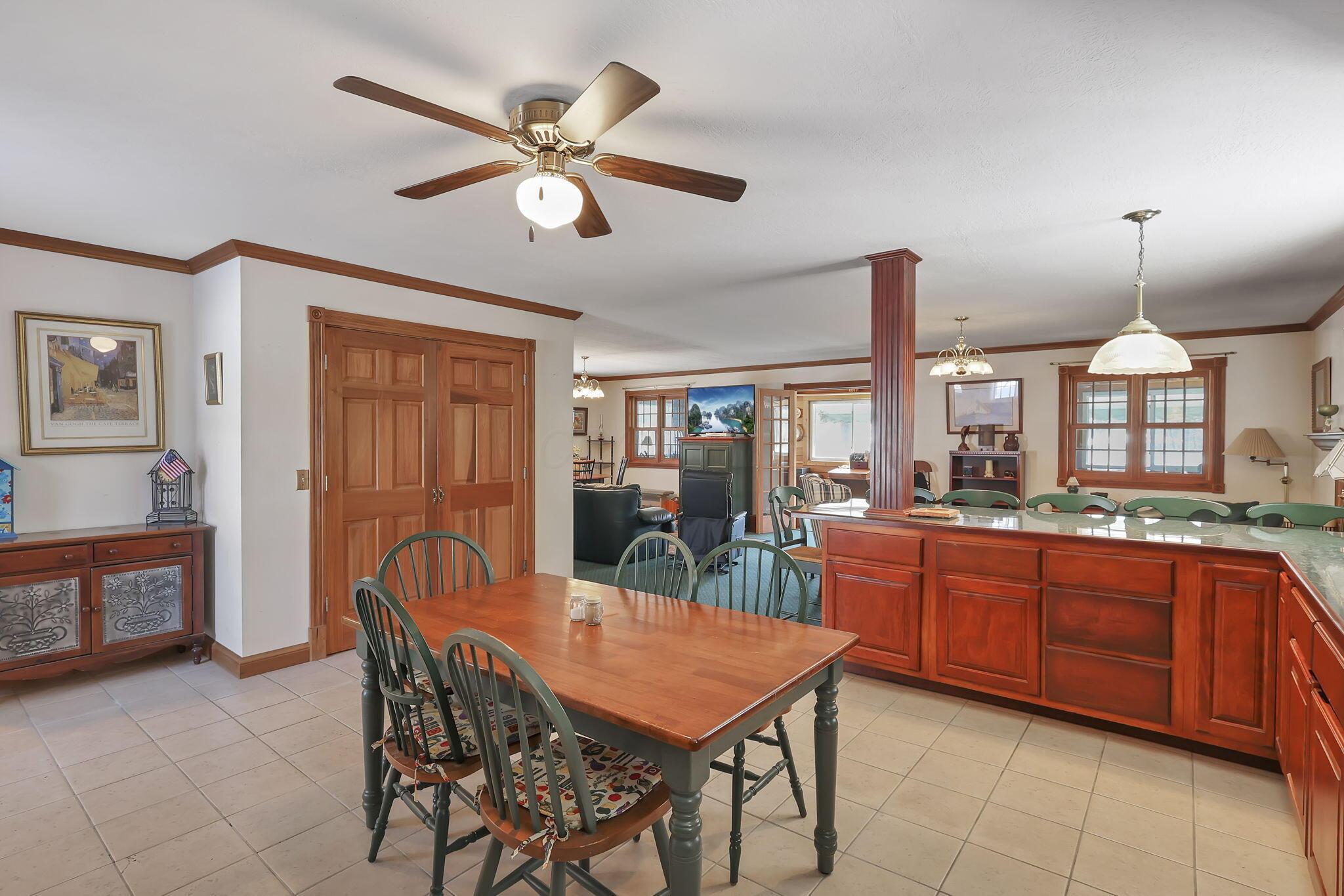 2098 Maya Lane, Sugar Grove, Ohio image 18