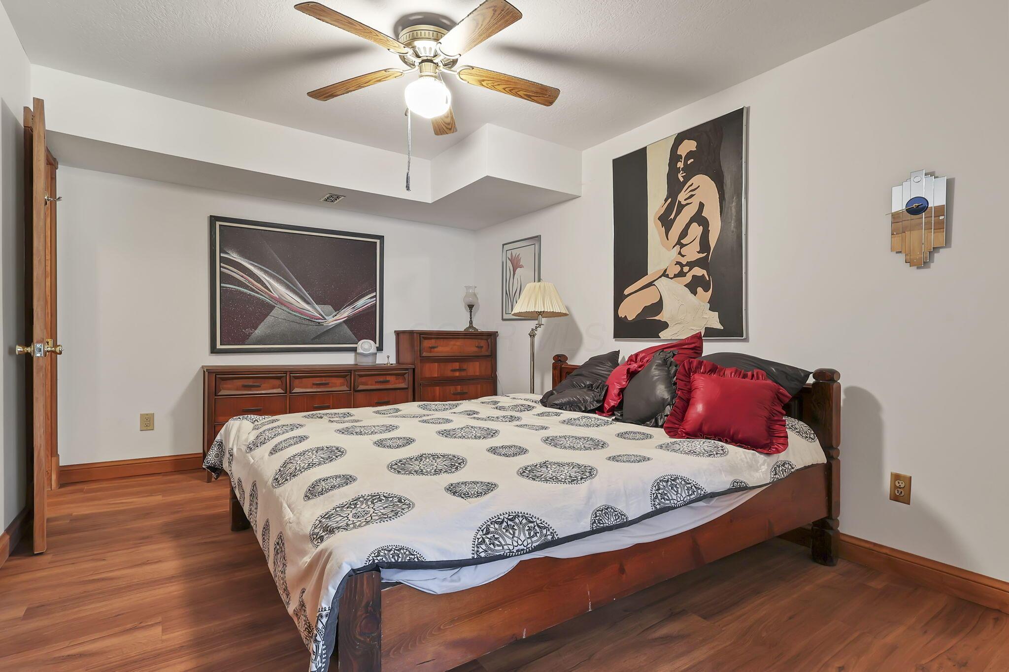 2098 Maya Lane, Sugar Grove, Ohio image 38