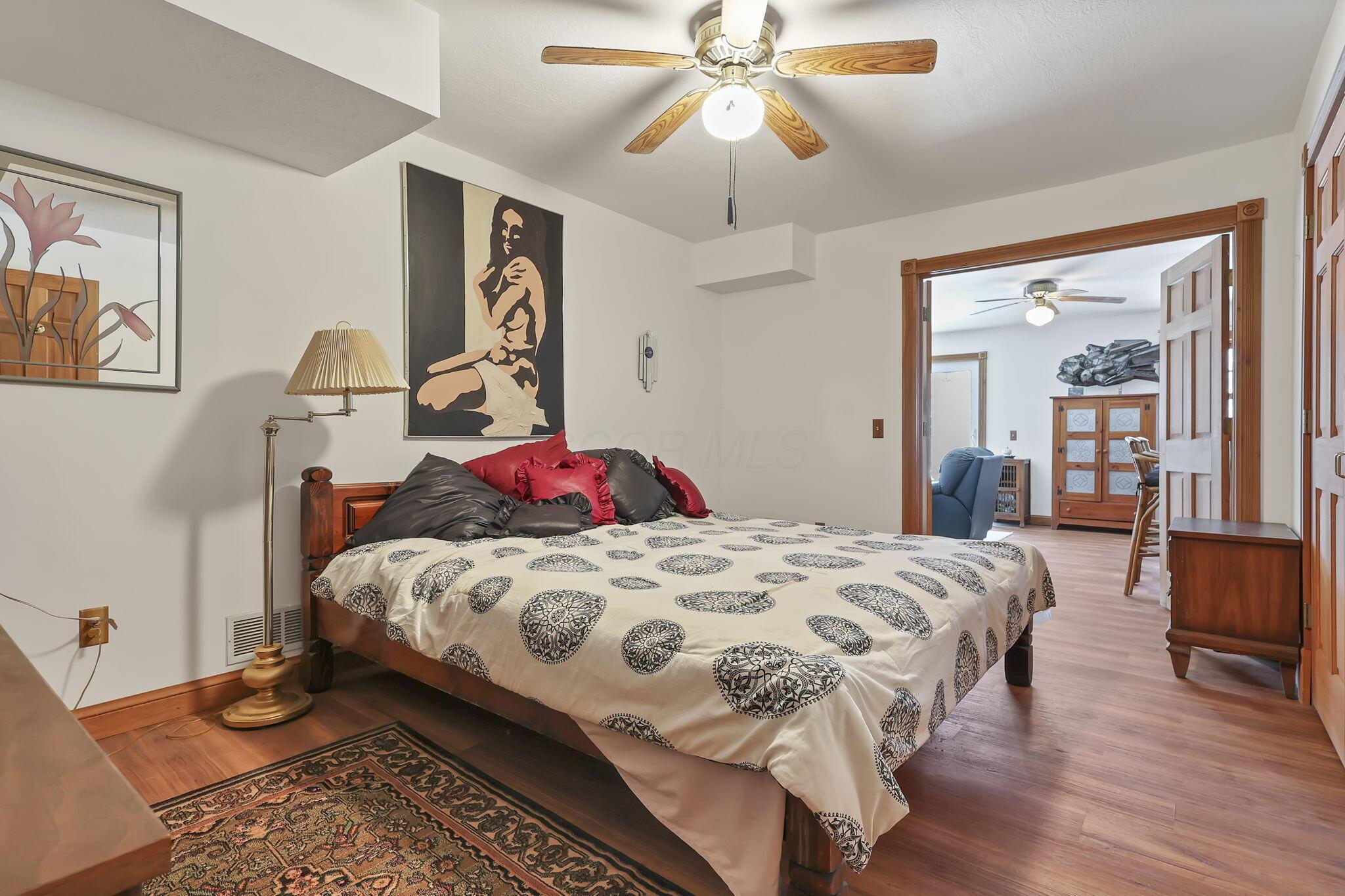 2098 Maya Lane, Sugar Grove, Ohio image 39