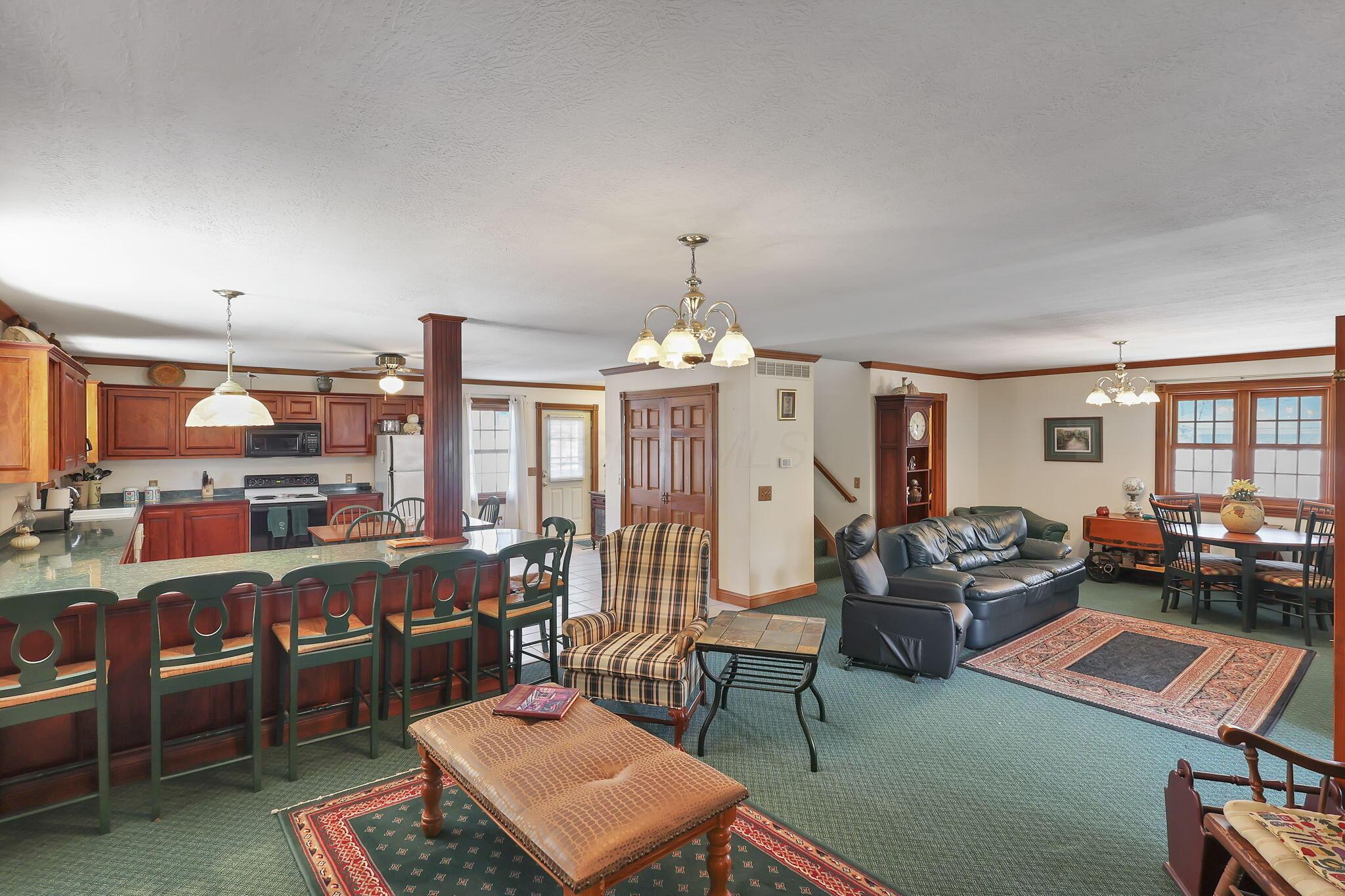 2098 Maya Lane, Sugar Grove, Ohio image 23