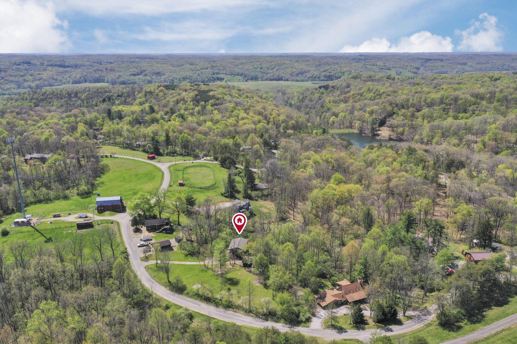 2098 Maya Lane, Sugar Grove, Ohio image 12