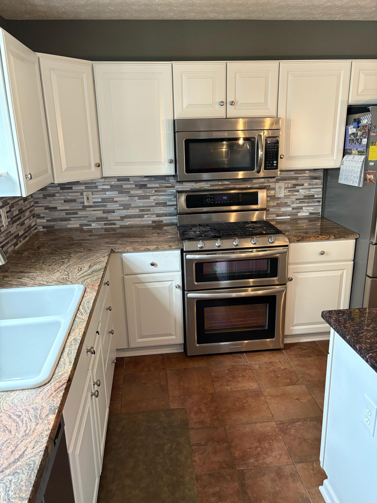 369 Highbanks Valley Court, Newark, Ohio image 12