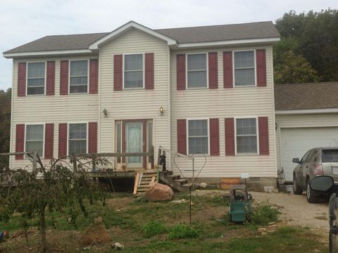 Homes For Sale - 26295 Jackson<br/> Circleville, OH 43113