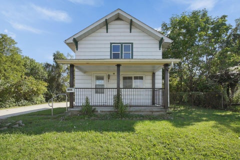 Photo of 1203 E Innis Avenue, Columbus, OH 43207 (MLS # 226035318)