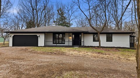 Photo of 5289 Hazelton-Etna Road SW, Pataskala, OH 43062 (MLS # 226008358)