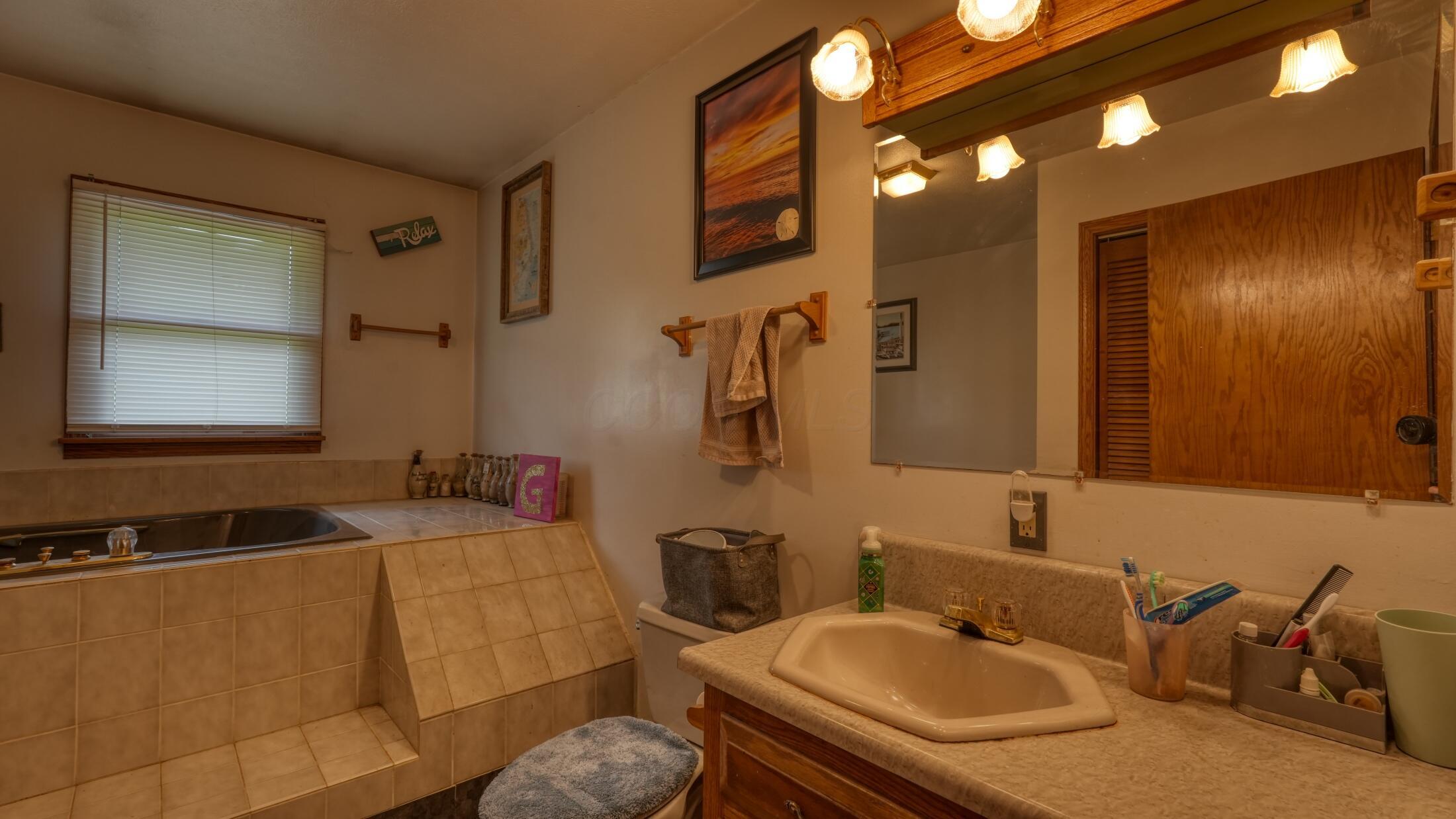 2631 Coopermill Road, Zanesville, Ohio image 16