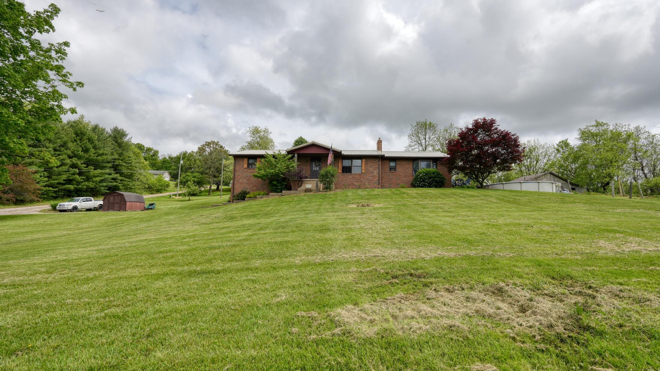 2631 Coopermill Road, Zanesville, Ohio image 1
