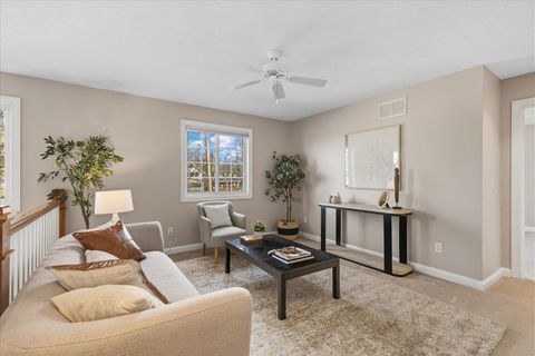 Tiny photo for 45 E California Avenue, Columbus, OH 43202 (MLS # 226002779)