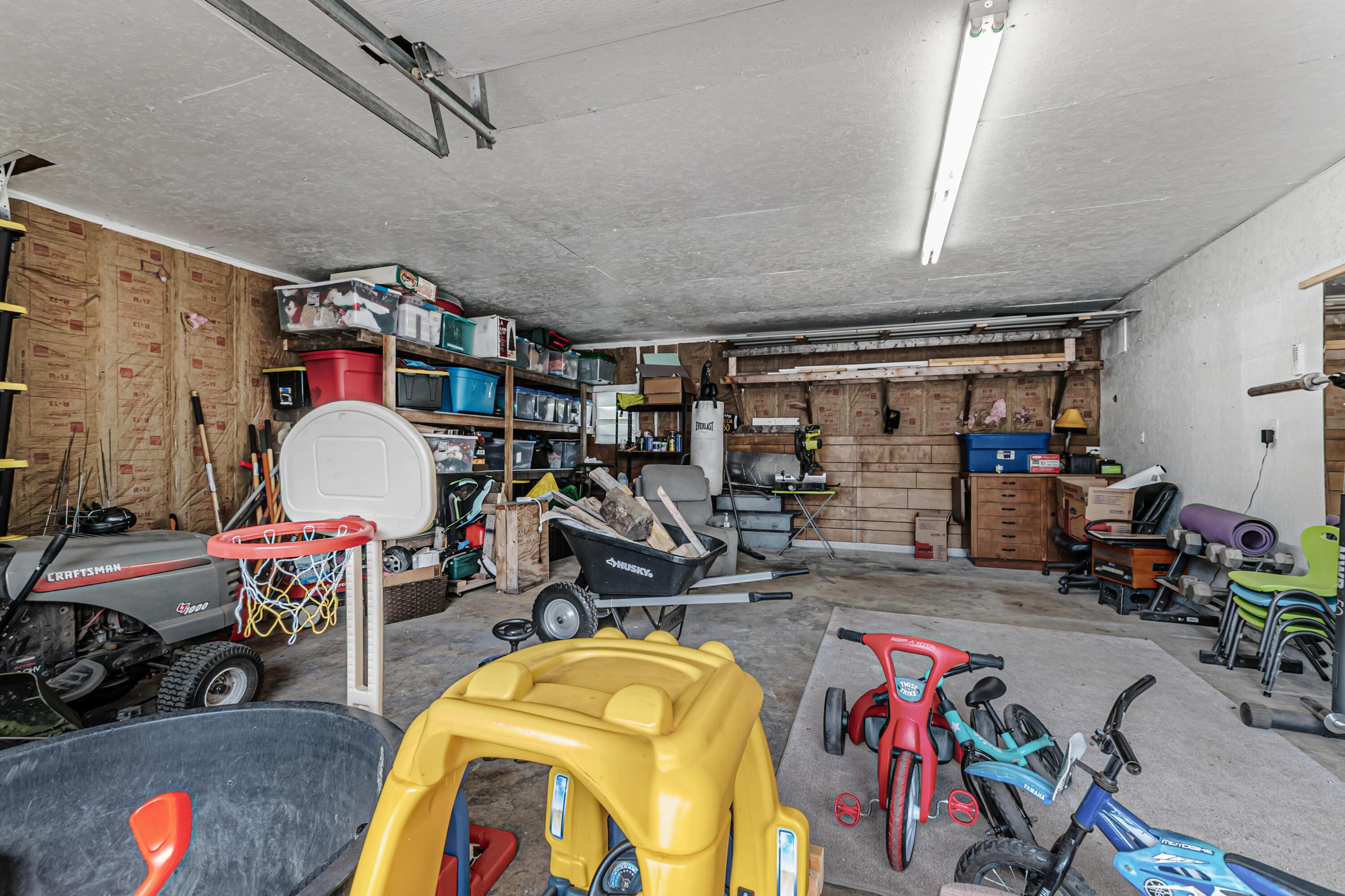 805 Geron Drive, Springfield, Ohio image 30