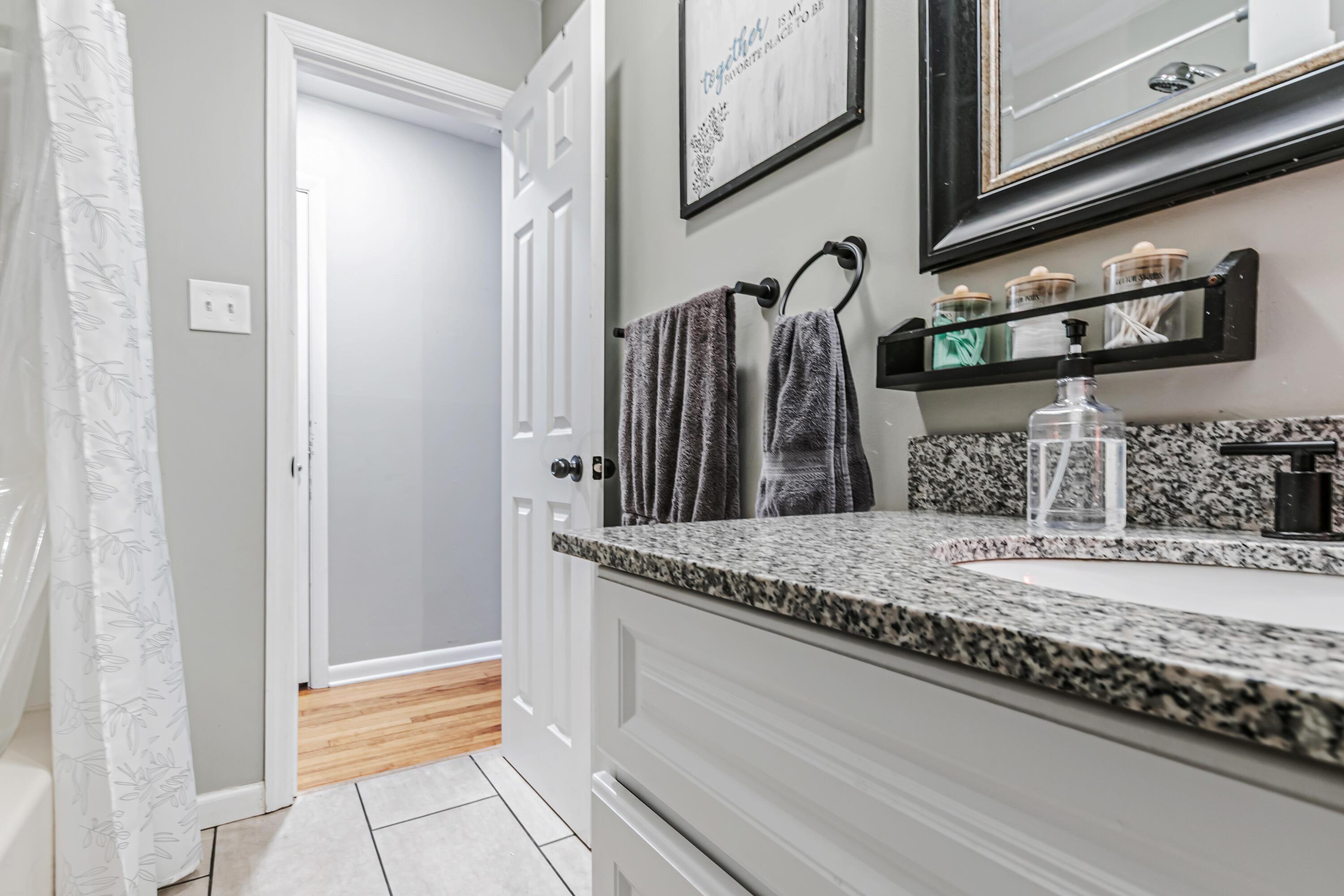 805 Geron Drive, Springfield, Ohio image 28