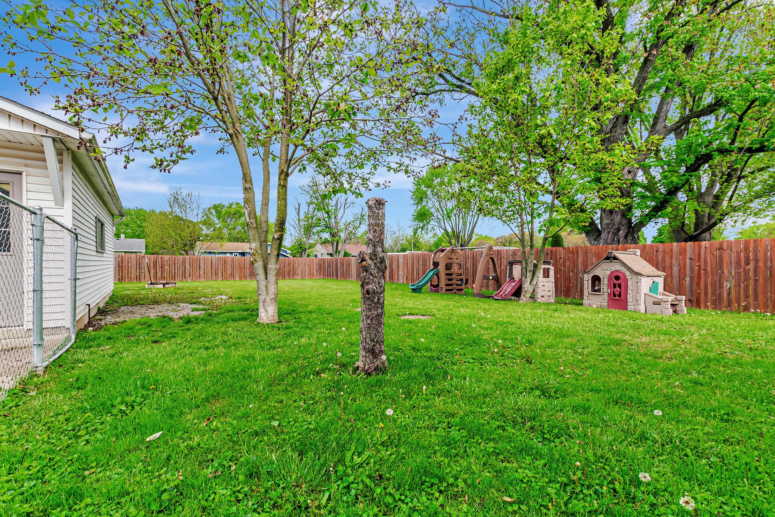 805 Geron Drive, Springfield, Ohio image 34