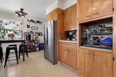 Tiny photo for 3158 Race Street, Columbus, OH 43204 (MLS # 226033895)