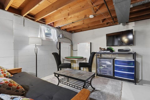 Tiny photo for 3158 Race Street, Columbus, OH 43204 (MLS # 226033895)