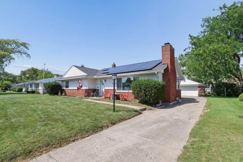Tiny photo for 3158 Race Street, Columbus, OH 43204 (MLS # 226033895)
