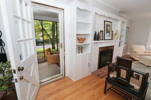 Tiny photo for 188 Montrose Way, Columbus, OH 43214 (MLS # 226036061)